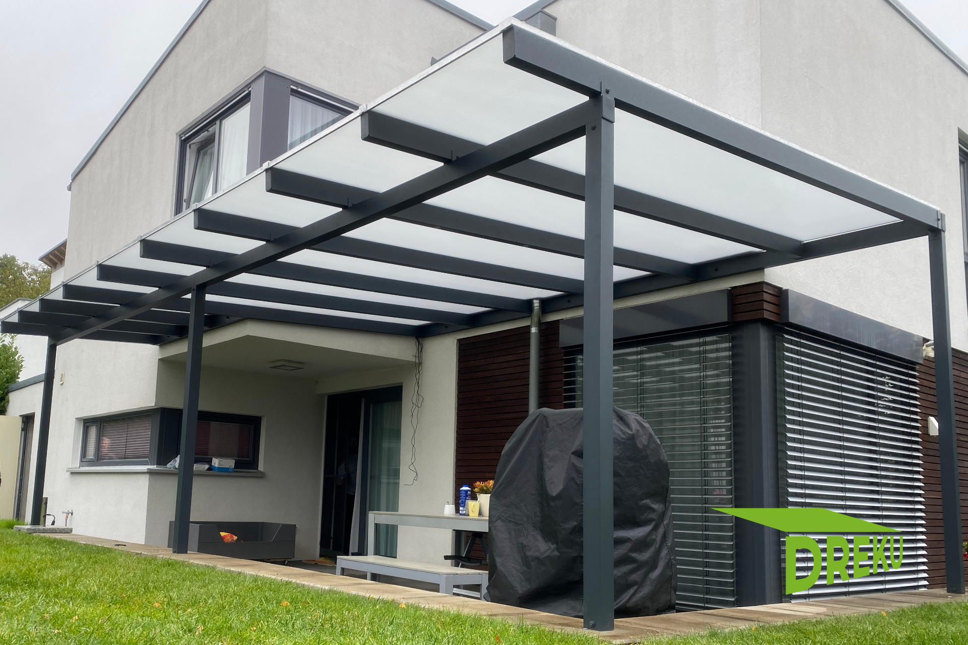 aluminium_terrassenuerberdachung_antharzit_vsg_02